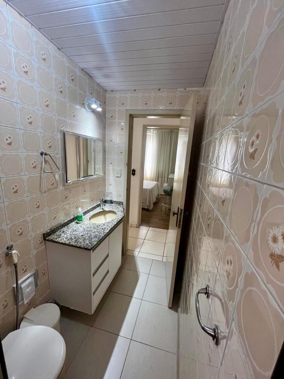 Apartamento A Poucos Mts Da De Bc, Com Ar-condicionado Balneario Camboriu